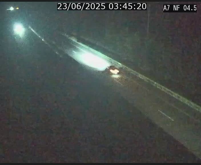 <h2>Caméra autoroute Luxembourg A7 - Passage à gibier Rëngelbour - direction Tunnel Grouft</h2>