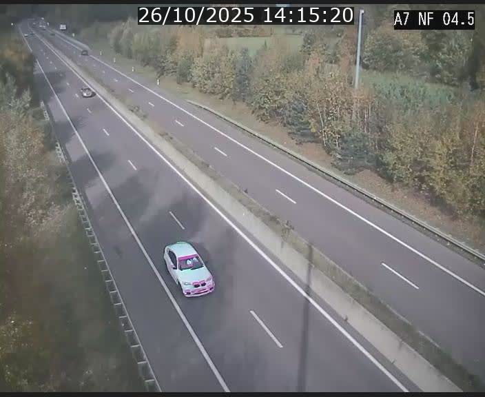 <h2>Caméra autoroute Luxembourg A7 - Passage à gibier Rëngelbour - direction Tunnel Grouft</h2>