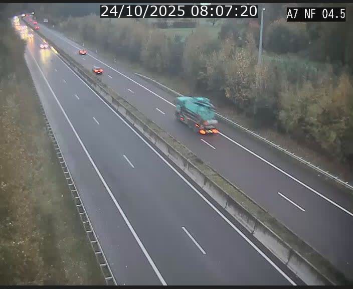 <h2>Caméra autoroute Luxembourg A7 - Passage à gibier Rëngelbour - direction Tunnel Grouft</h2>