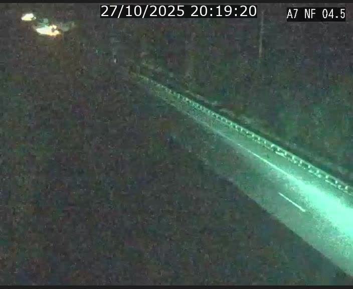 <h2>Caméra autoroute Luxembourg A7 - Passage à gibier Rëngelbour - direction Tunnel Grouft</h2>