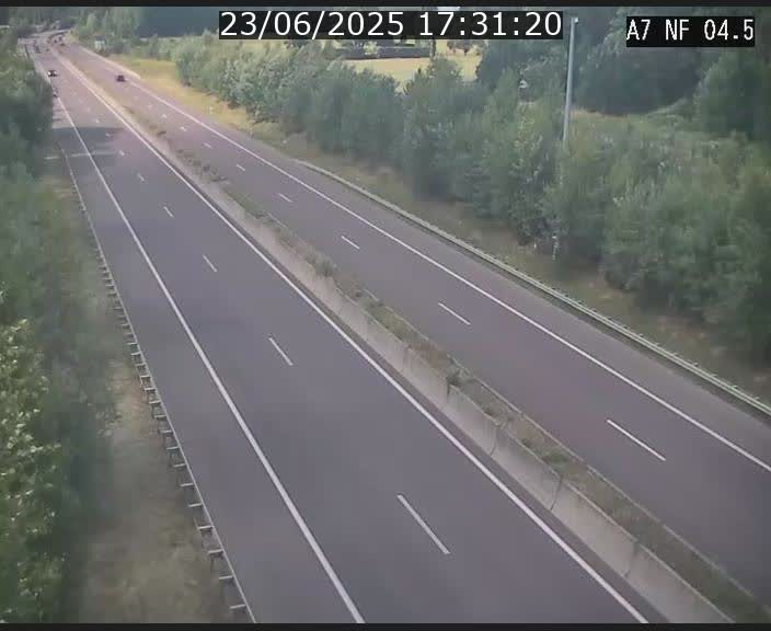 <h2>Caméra autoroute Luxembourg A7 - Passage à gibier Rëngelbour - direction Tunnel Grouft</h2>