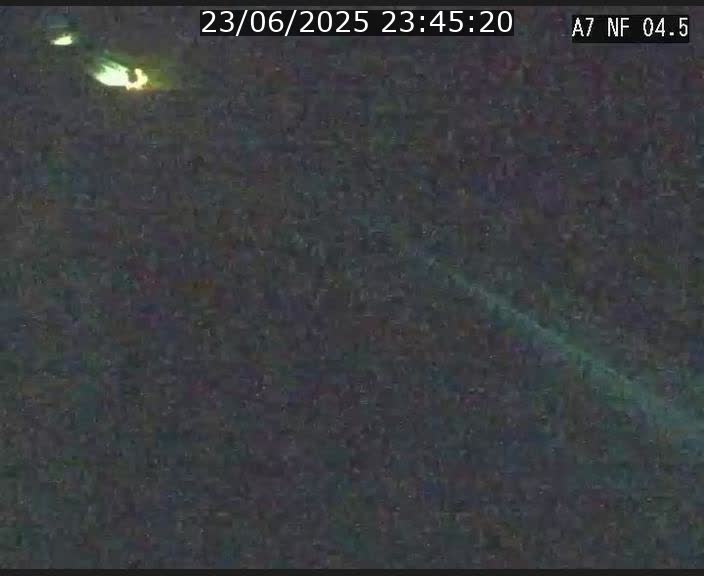 <h2>Caméra autoroute Luxembourg A7 - Passage à gibier Rëngelbour - direction Tunnel Grouft</h2>