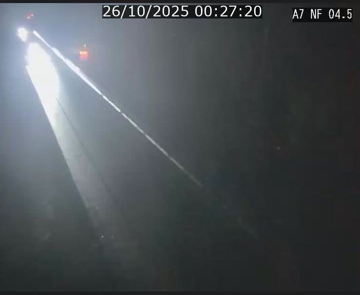 <h2>Caméra autoroute Luxembourg A7 - Passage à gibier Rëngelbour - direction Tunnel Grouft</h2>