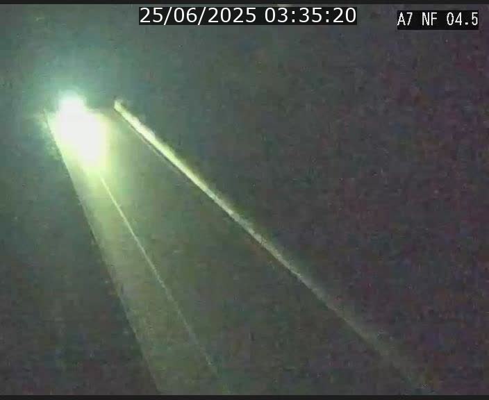 <h2>Caméra autoroute Luxembourg A7 - Passage à gibier Rëngelbour - direction Tunnel Grouft</h2>