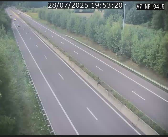 <h2>Caméra autoroute Luxembourg A7 - Passage à gibier Rëngelbour - direction Tunnel Grouft</h2>