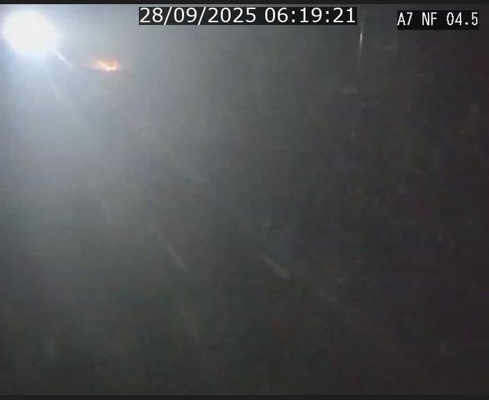 <h2>Caméra autoroute Luxembourg A7 - Passage à gibier Rëngelbour - direction Tunnel Grouft</h2>