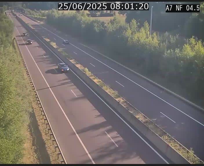 <h2>Caméra autoroute Luxembourg A7 - Passage à gibier Rëngelbour - direction Tunnel Grouft</h2>