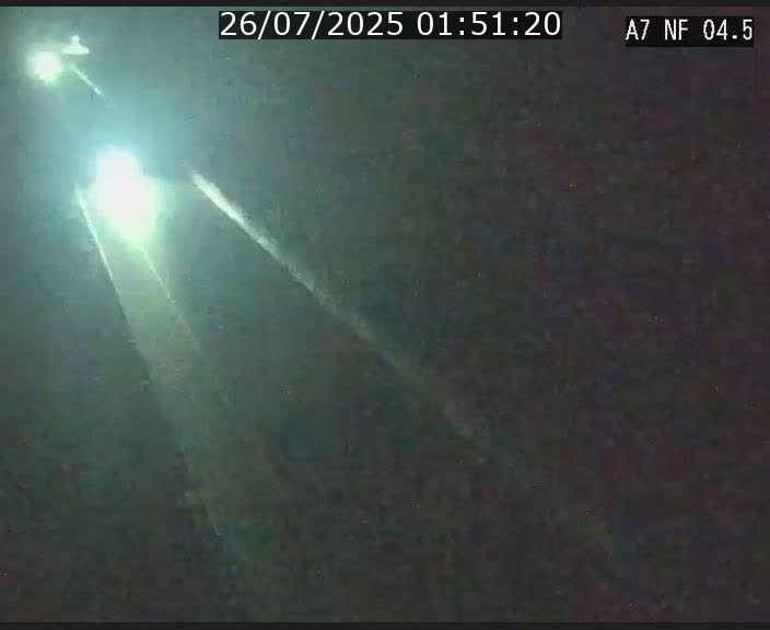 <h2>Caméra autoroute Luxembourg A7 - Passage à gibier Rëngelbour - direction Tunnel Grouft</h2>