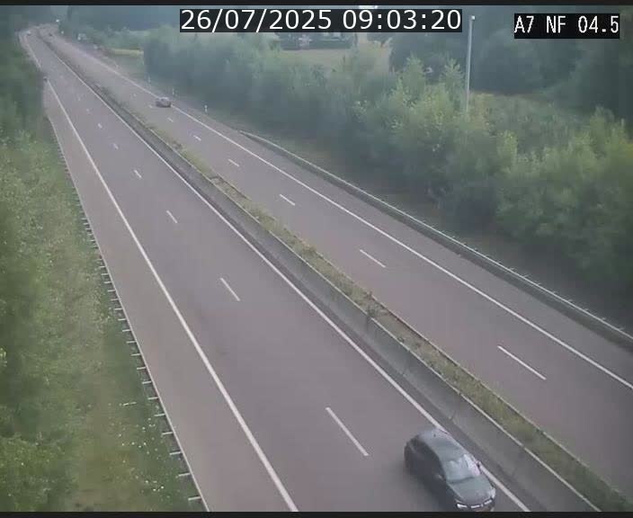 <h2>Caméra autoroute Luxembourg A7 - Passage à gibier Rëngelbour - direction Tunnel Grouft</h2>