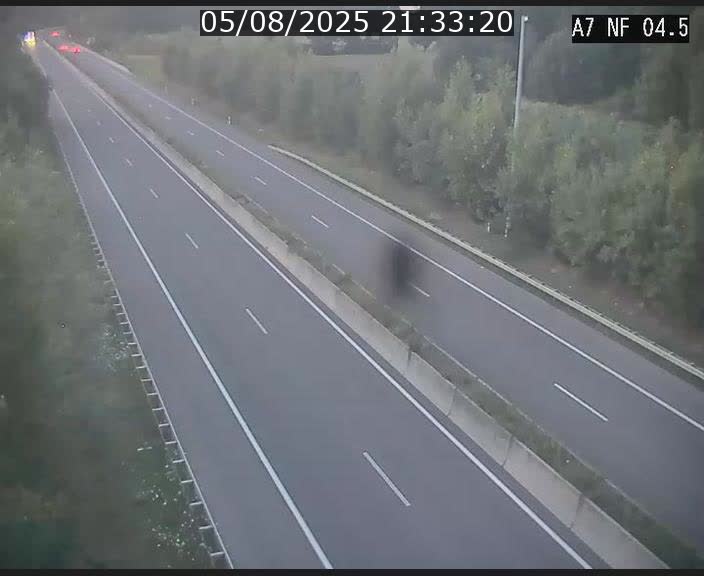 <h2>Caméra autoroute Luxembourg A7 - Passage à gibier Rëngelbour - direction Tunnel Grouft</h2>
