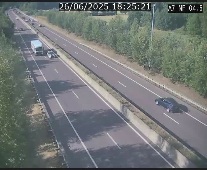 <h2>Caméra autoroute Luxembourg A7 - Passage à gibier Rëngelbour - direction Tunnel Grouft</h2>