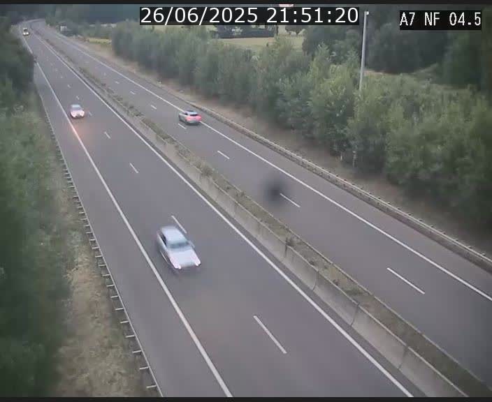 <h2>Caméra autoroute Luxembourg A7 - Passage à gibier Rëngelbour - direction Tunnel Grouft</h2>