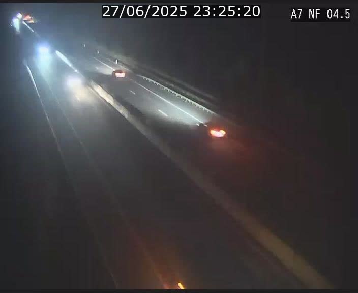 <h2>Caméra autoroute Luxembourg A7 - Passage à gibier Rëngelbour - direction Tunnel Grouft</h2>