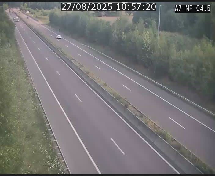 <h2>Caméra autoroute Luxembourg A7 - Passage à gibier Rëngelbour - direction Tunnel Grouft</h2>