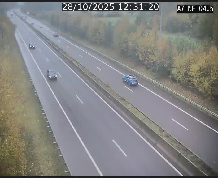 <h2>Caméra autoroute Luxembourg A7 - Passage à gibier Rëngelbour - direction Tunnel Grouft</h2>