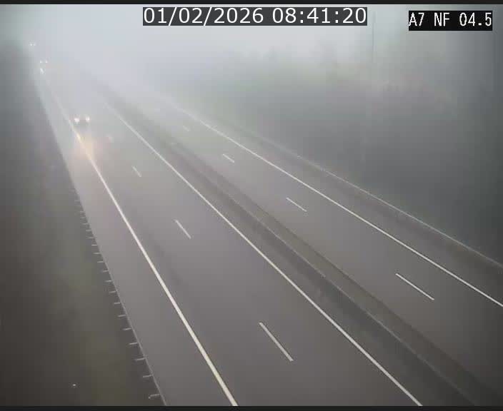 <h2>Caméra autoroute Luxembourg A7 - Passage à gibier Rëngelbour - direction Tunnel Grouft</h2>