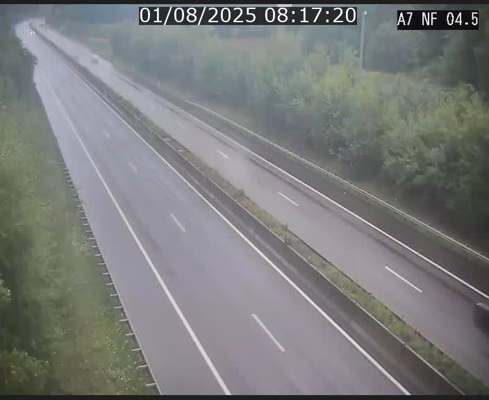 <h2>Caméra autoroute Luxembourg A7 - Passage à gibier Rëngelbour - direction Tunnel Grouft</h2>