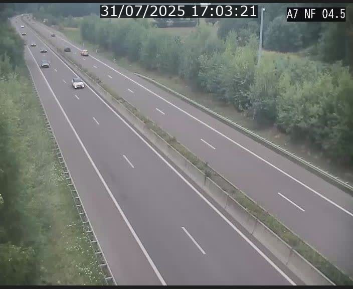 <h2>Caméra autoroute Luxembourg A7 - Passage à gibier Rëngelbour - direction Tunnel Grouft</h2>