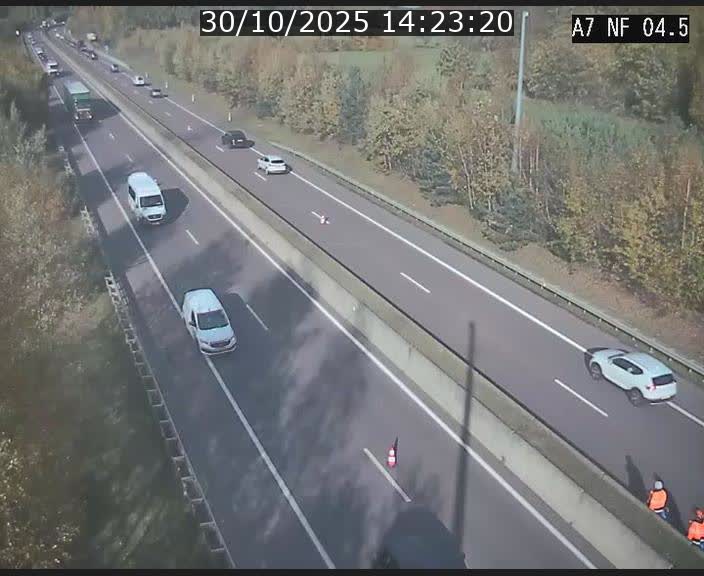 <h2>Caméra autoroute Luxembourg A7 - Passage à gibier Rëngelbour - direction Tunnel Grouft</h2>