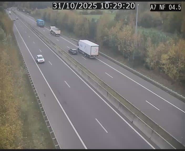 <h2>Caméra autoroute Luxembourg A7 - Passage à gibier Rëngelbour - direction Tunnel Grouft</h2>