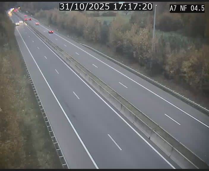 <h2>Caméra autoroute Luxembourg A7 - Passage à gibier Rëngelbour - direction Tunnel Grouft</h2>