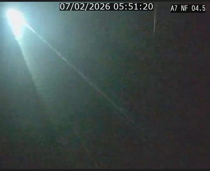 <h2>Caméra autoroute Luxembourg A7 - Passage à gibier Rëngelbour - direction Tunnel Grouft</h2>