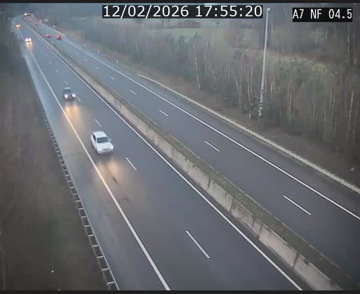 <h2>Caméra autoroute Luxembourg A7 - Passage à gibier Rëngelbour - direction Tunnel Grouft</h2>