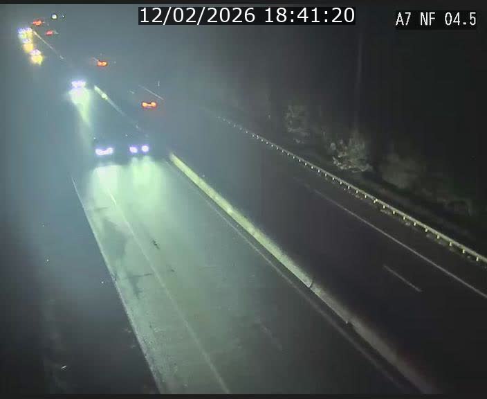 <h2>Caméra autoroute Luxembourg A7 - Passage à gibier Rëngelbour - direction Tunnel Grouft</h2>