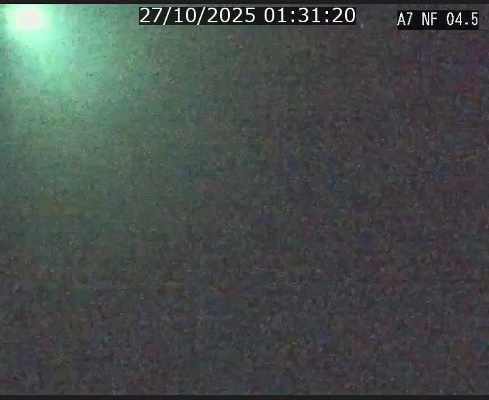<h2>Caméra autoroute Luxembourg A7 - Passage à gibier Rëngelbour - direction Tunnel Grouft</h2>