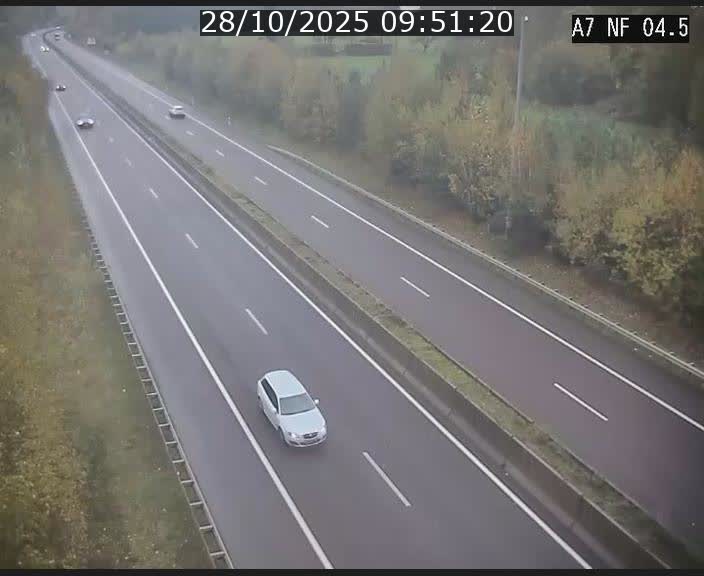<h2>Caméra autoroute Luxembourg A7 - Passage à gibier Rëngelbour - direction Tunnel Grouft</h2>