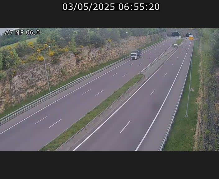 Caméra autoroute A7 Luxembourg - entrée sud du Tunnel Grouft - direction Lorentzweiler