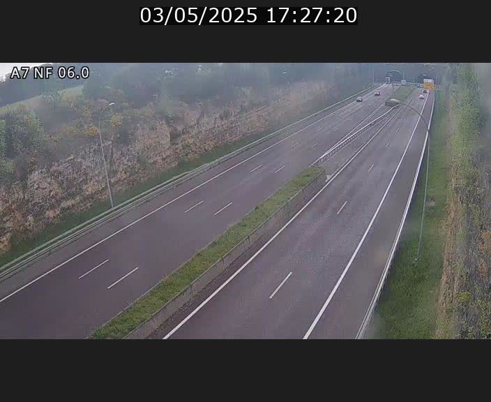 Caméra autoroute A7 Luxembourg - entrée sud du Tunnel Grouft - direction Lorentzweiler