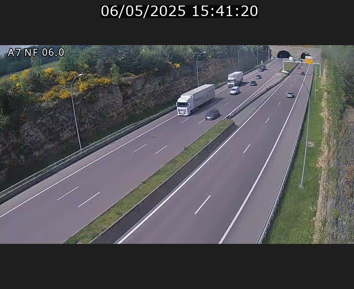 Caméra autoroute A7 Luxembourg - entrée sud du Tunnel Grouft - direction Lorentzweiler