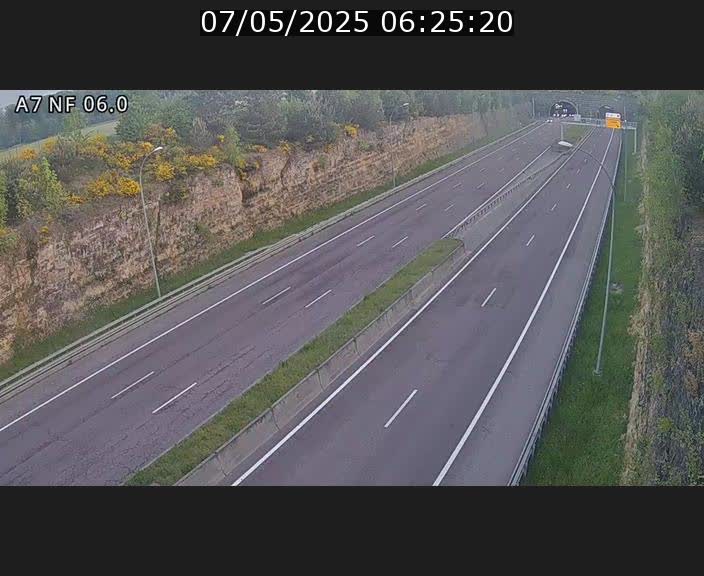 Caméra autoroute A7 Luxembourg - entrée sud du Tunnel Grouft - direction Lorentzweiler
