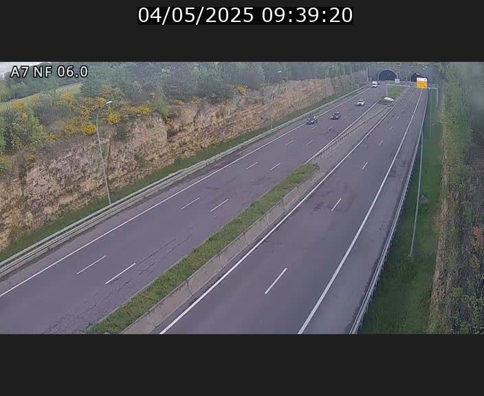 Caméra autoroute A7 Luxembourg - entrée sud du Tunnel Grouft - direction Lorentzweiler