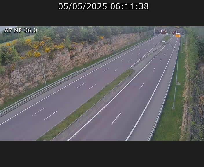 Caméra autoroute A7 Luxembourg - entrée sud du Tunnel Grouft - direction Lorentzweiler
