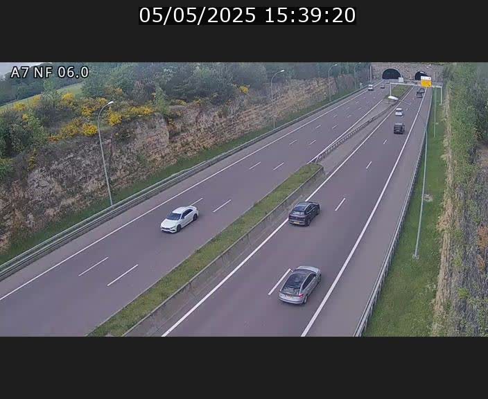 Caméra autoroute A7 Luxembourg - entrée sud du Tunnel Grouft - direction Lorentzweiler