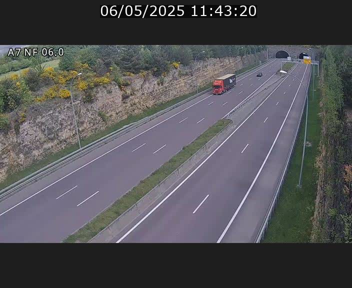 Caméra autoroute A7 Luxembourg - entrée sud du Tunnel Grouft - direction Lorentzweiler