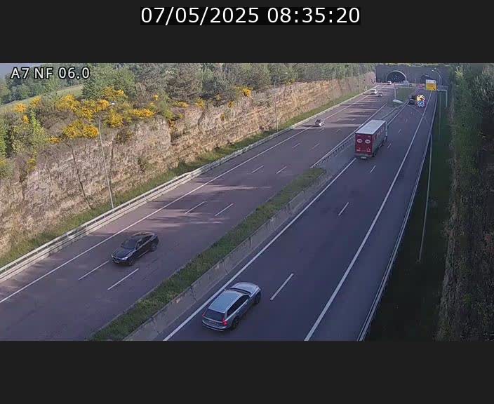 Caméra autoroute A7 Luxembourg - entrée sud du Tunnel Grouft - direction Lorentzweiler