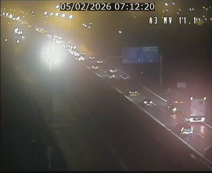 <h2>Traffic live webcam Luxembourg Croix de Bettembourg A3 - BK 11.1 - direction Luxembourg-ville</h2>