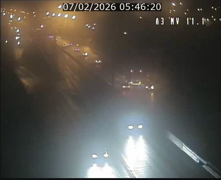 <h2>Traffic live webcam Luxembourg Croix de Bettembourg A3 - BK 11.1 - direction Luxembourg-ville</h2>