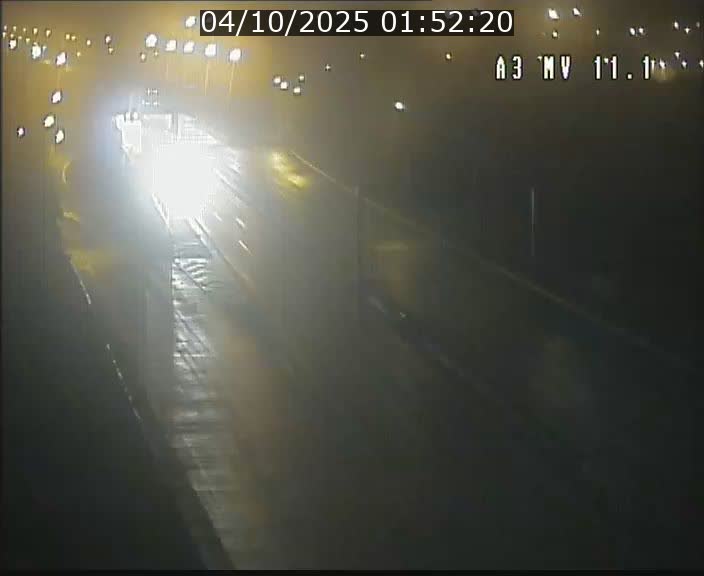 <h2>Traffic live webcam Luxembourg Croix de Bettembourg A3 - BK 11.1 - direction Luxembourg-ville</h2>