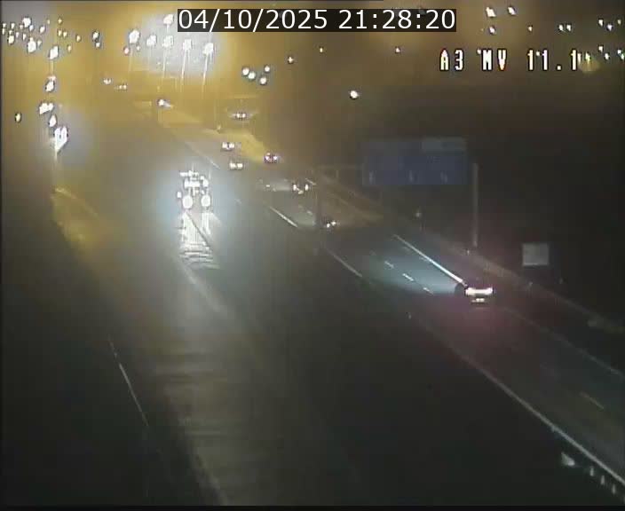 <h2>Traffic live webcam Luxembourg Croix de Bettembourg A3 - BK 11.1 - direction Luxembourg-ville</h2>