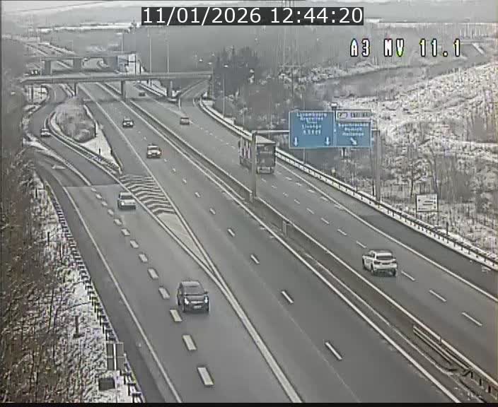 <h2>Traffic live webcam Luxembourg Croix de Bettembourg A3 - BK 11.1 - direction Luxembourg-ville</h2>