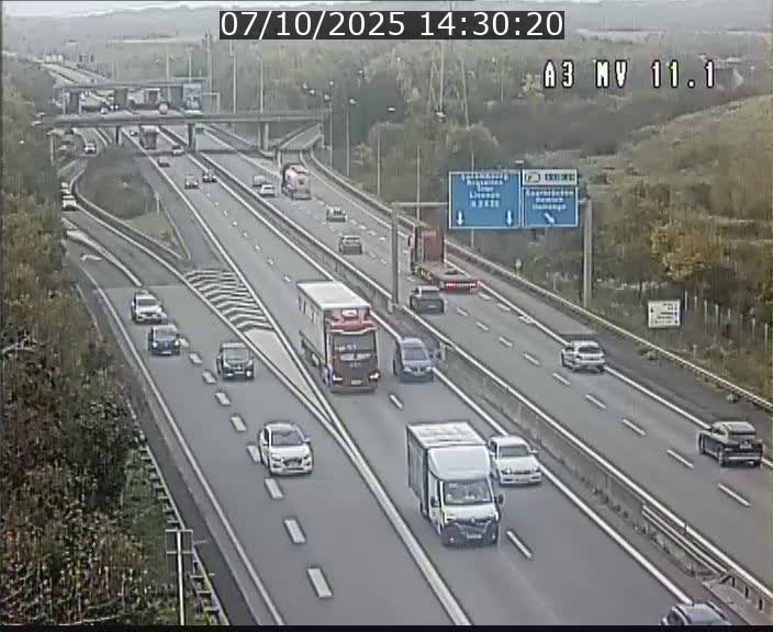 <h2>Traffic live webcam Luxembourg Croix de Bettembourg A3 - BK 11.1 - direction Luxembourg-ville</h2>