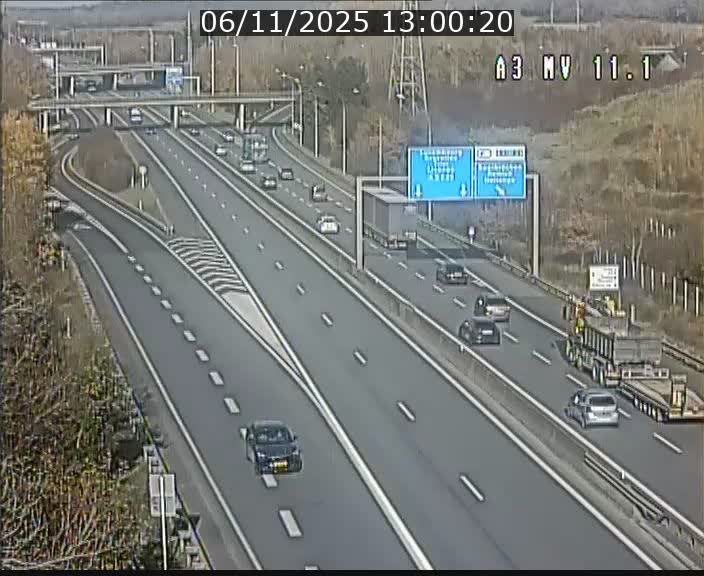 <h2>Traffic live webcam Luxembourg Croix de Bettembourg A3 - BK 11.1 - direction Luxembourg-ville</h2>