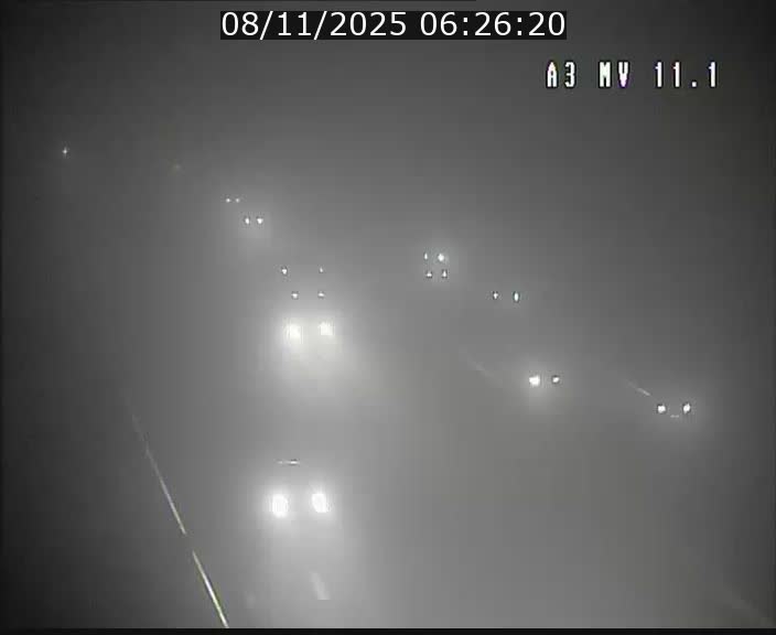 <h2>Traffic live webcam Luxembourg Croix de Bettembourg A3 - BK 11.1 - direction Luxembourg-ville</h2>