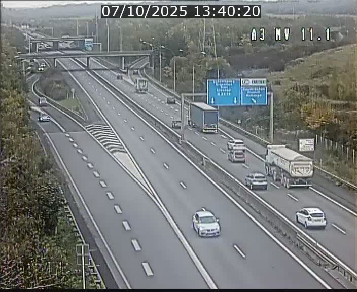 <h2>Traffic live webcam Luxembourg Croix de Bettembourg A3 - BK 11.1 - direction Luxembourg-ville</h2>