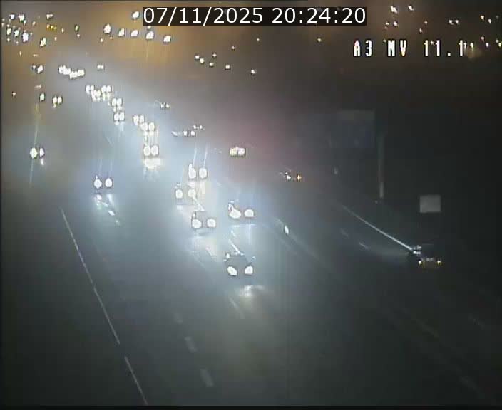 <h2>Traffic live webcam Luxembourg Croix de Bettembourg A3 - BK 11.1 - direction Luxembourg-ville</h2>