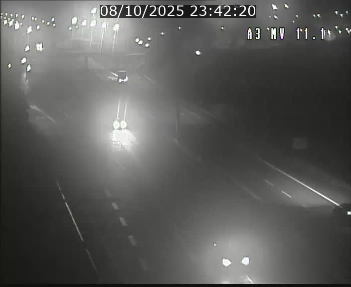<h2>Traffic live webcam Luxembourg Croix de Bettembourg A3 - BK 11.1 - direction Luxembourg-ville</h2>